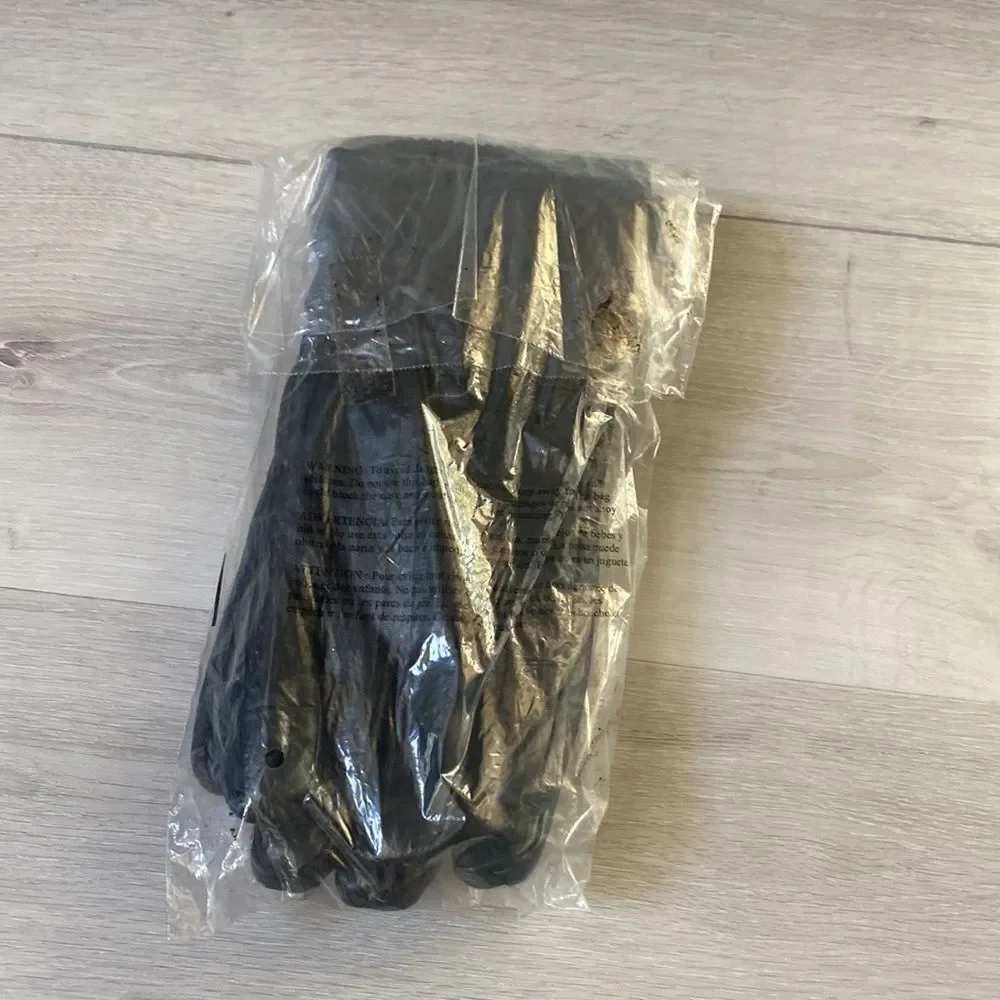 Express Black Puffer Gloves Black  one size NWT IN PACKAGING‎ UNOPENED